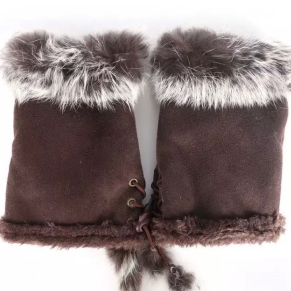 Fingerless Fur Trim Gloves - Picture 5 of 6
